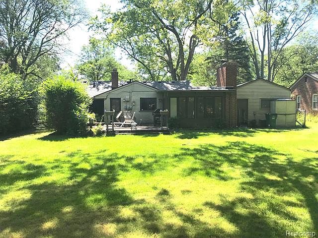 2nd image of 1867 Derby Rd
