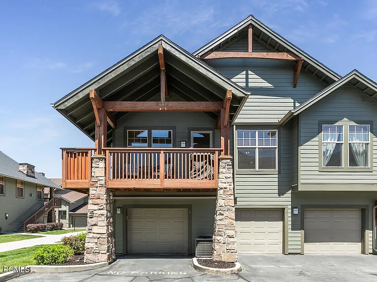 1653 Fox Hollow Ln #E — Photo 25