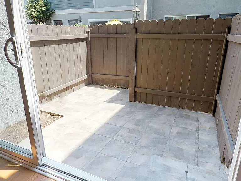 2112 Warfield Ave #5 — Photo 18