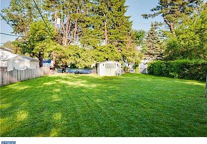 2nd image of 420 Crescent Rd