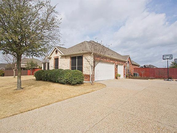 2nd image of 2009 Red Rock Dr