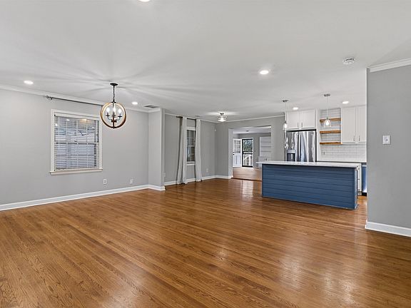 2nd image of 1188 Oak Ridge Dr