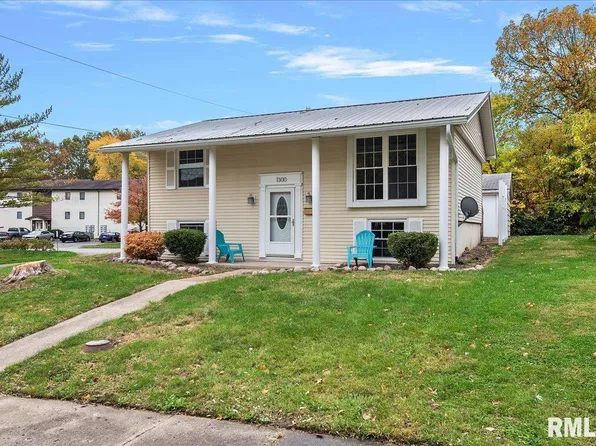 1300 W Sharon Ln, Springfield, IL 62702