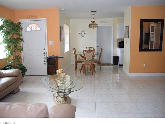 4th image of 1319 Farmdale St