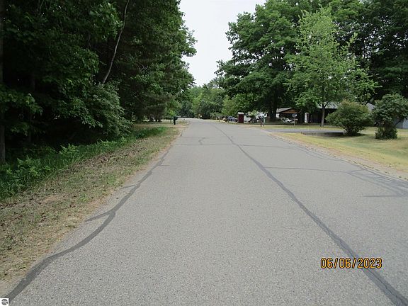 5th image of 1030 Barcelona Dr