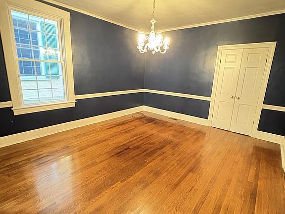 4th image of 331 Virginia Ave