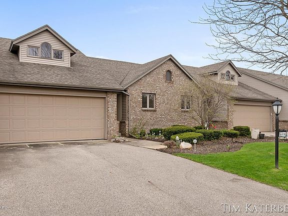 3rd image of 6314 Springmont Dr #17
