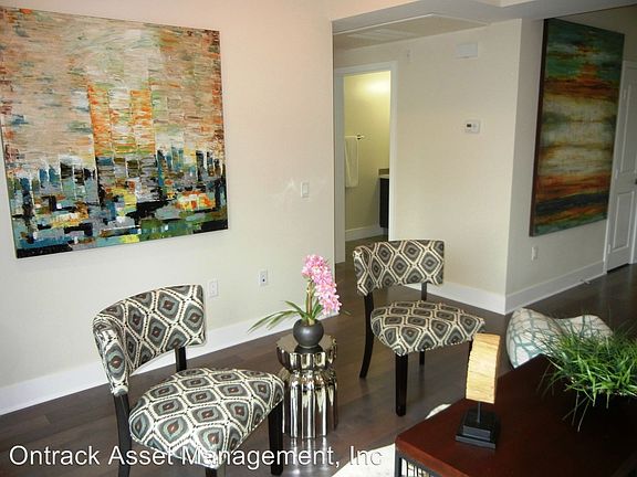 2nd image of 4342 Babcock Ave Unit 302