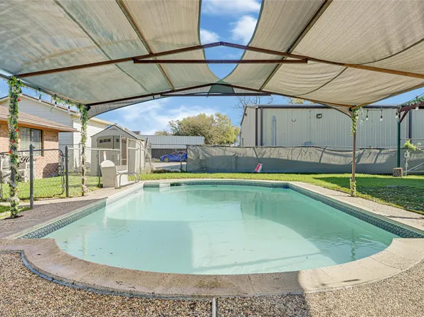 1229 Dove St, Houston, TX 77015