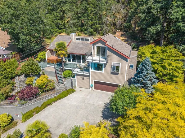 1599 Knight Court Rd, Nanaimo, BC V9T 4L2
