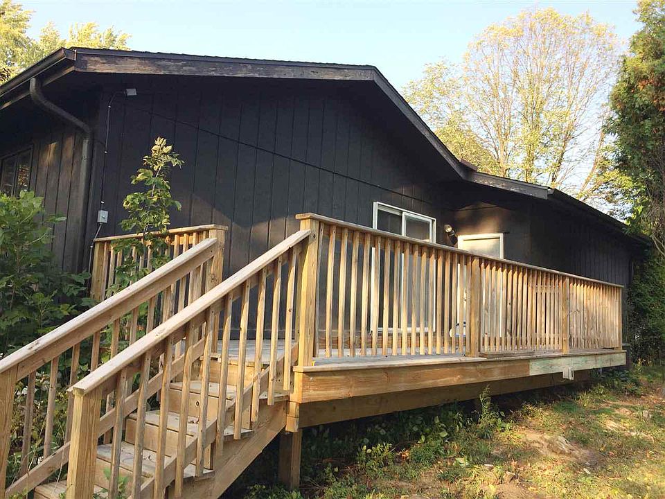 2nd image of 1310 Rae Ln