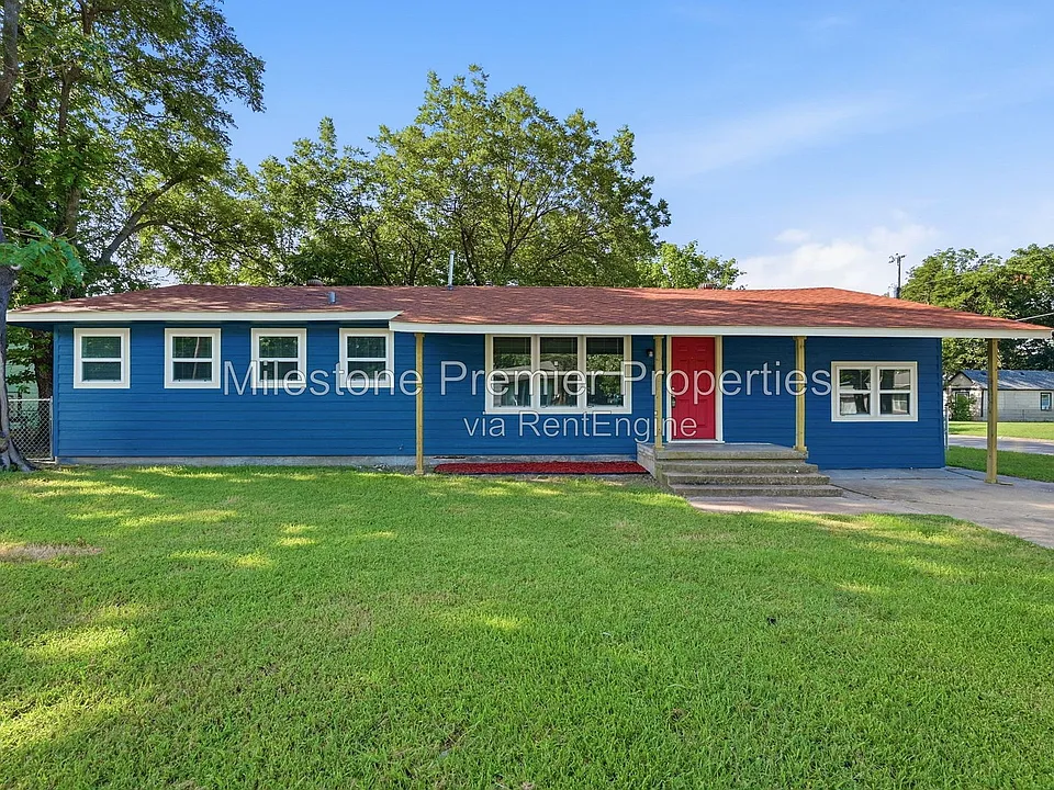 718 W Belden St