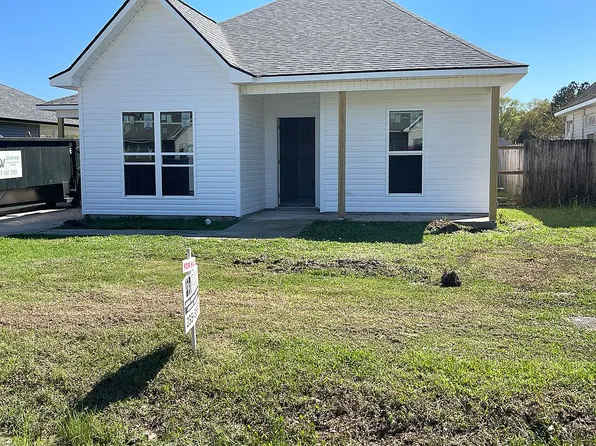 13536 Rose Dr, Walker, LA 70785