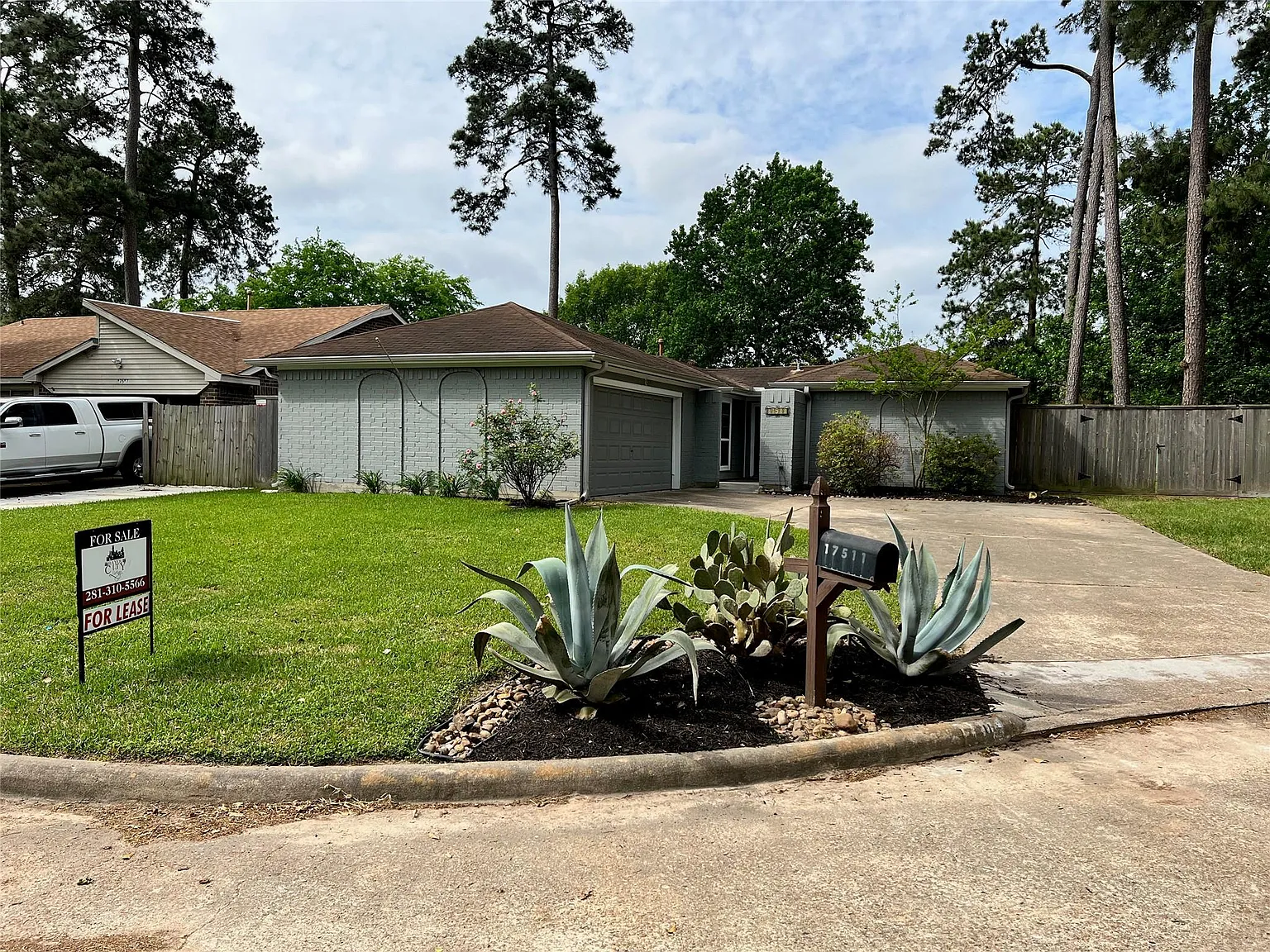 3 bed, 2.0 bath, 1438 sqft, $1,950 — Photo 3