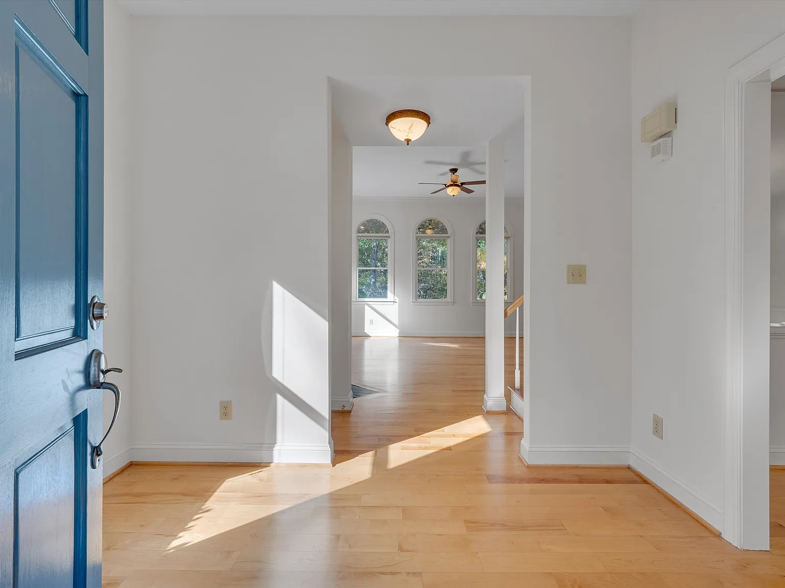 4 bed, 3.5 bath, 3180 sqft, $3,950 — Photo 2