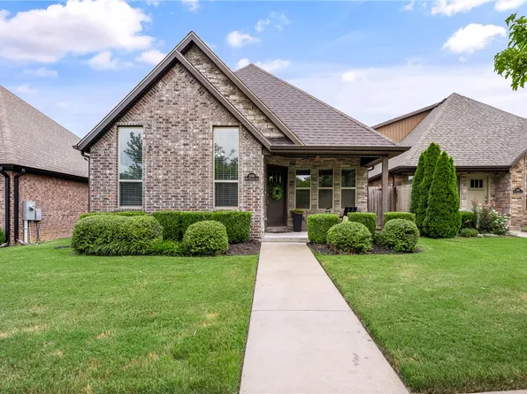 3308 SW Stonepoint Ave, Bentonville, AR 72713