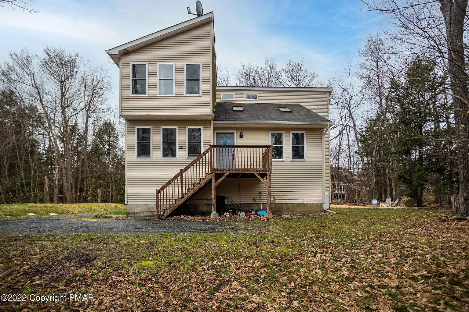 417 Roosevelt Ln photo 1