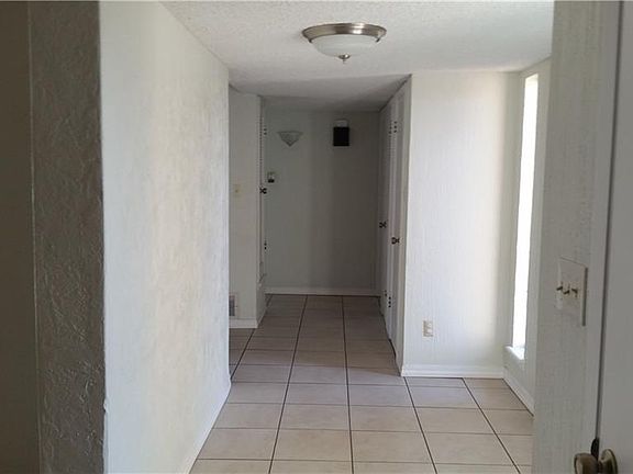 5th image of 11244 Ivanhoe Dr