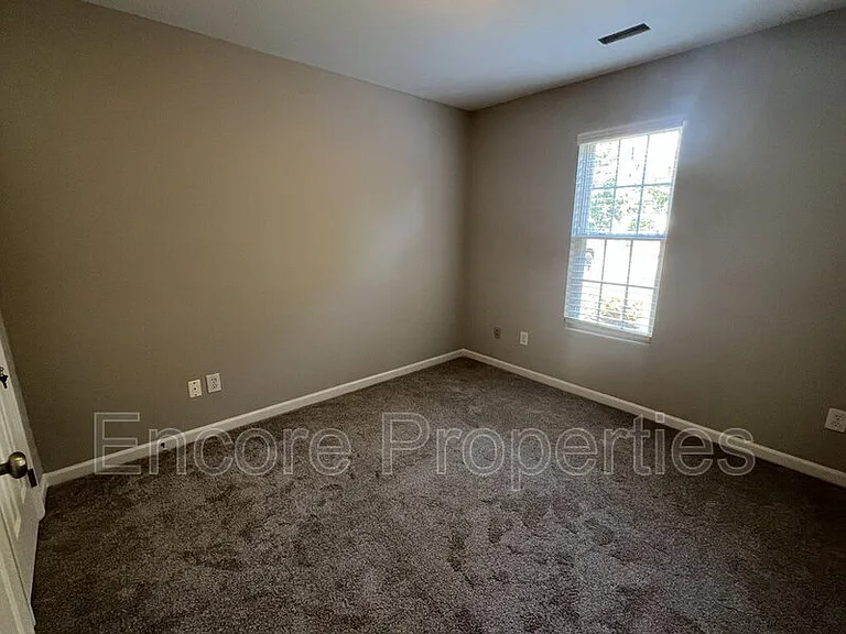 108 Braxberry Way — Photo 17