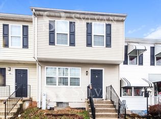 40 Western Winds Cir, Windsor Mill, MD 21244
