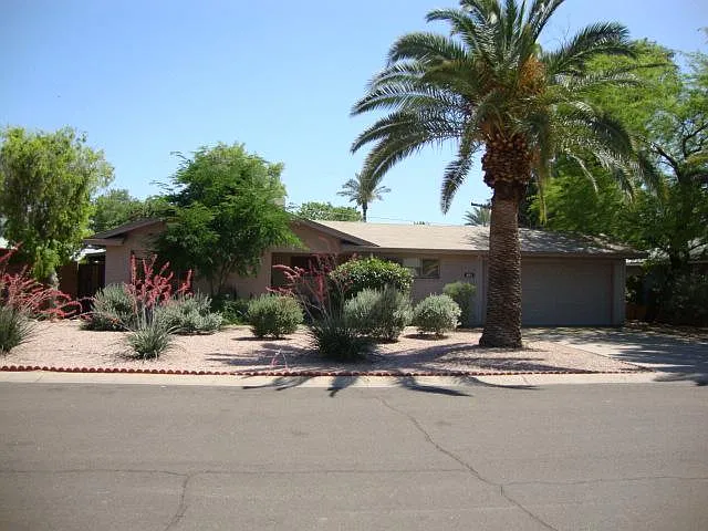 Front of house - 735 E Granada Dr #TEMPE