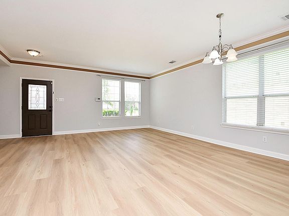 5th image of 2415 Braypark Ln