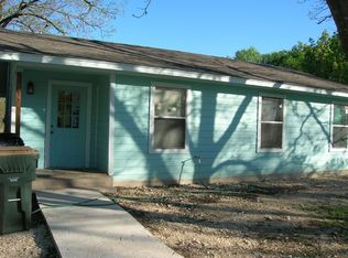 112 Smith Ln, San Marcos, TX 78666