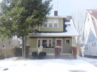 900 Yellowstone Rd, Cleveland Heights, OH 44121