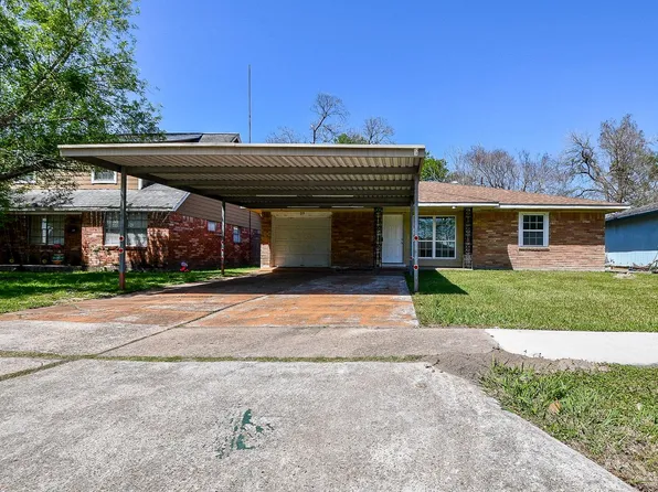 515 Westside Ct, Pasadena, TX 77502