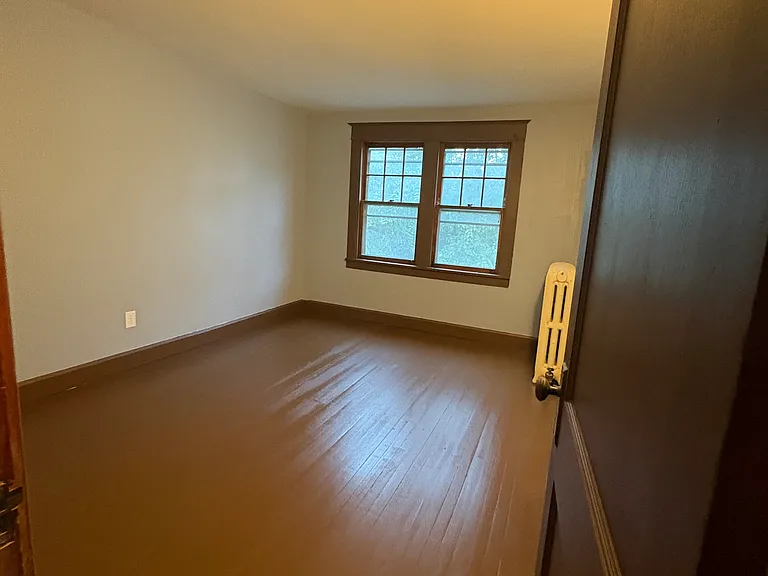 35 Clare Ave — Photo 17