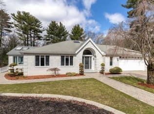 3 Homeland Cir, Saugus, MA 01906