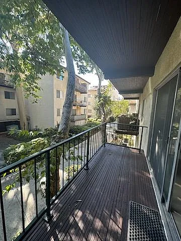 5460 White Oak Ave #A232 — Photo 17
