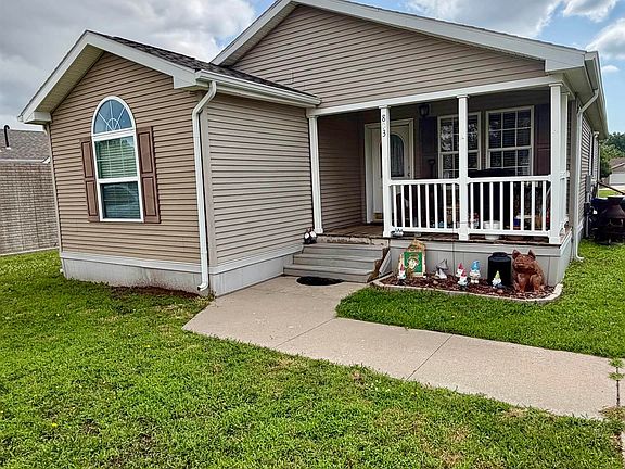 3rd image of 803 Wilderness Dr