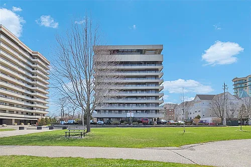 5125 Riverside Dr E #604 Photo 1