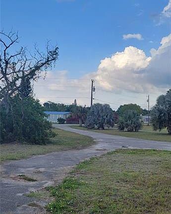 2nd image of 1425 Riverview Dr