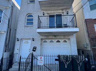 117 Carteret Ave #G, Jersey City, NJ 07305