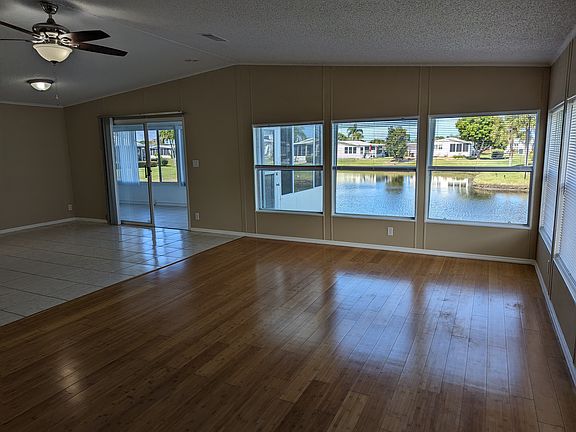 4th image of 8479 Labelia Ct #2122