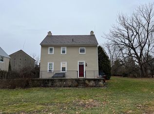 3305 Municipal Dr Unit N2, Whitehall, PA 18052