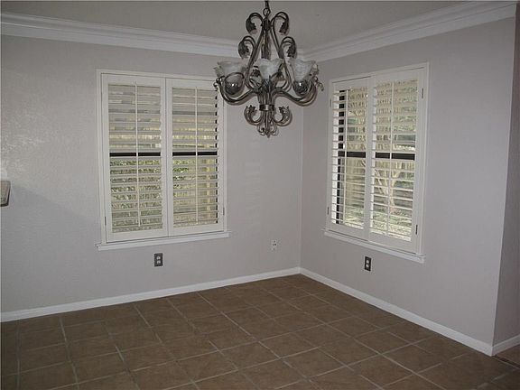 5th image of 104 Wildwood Dr