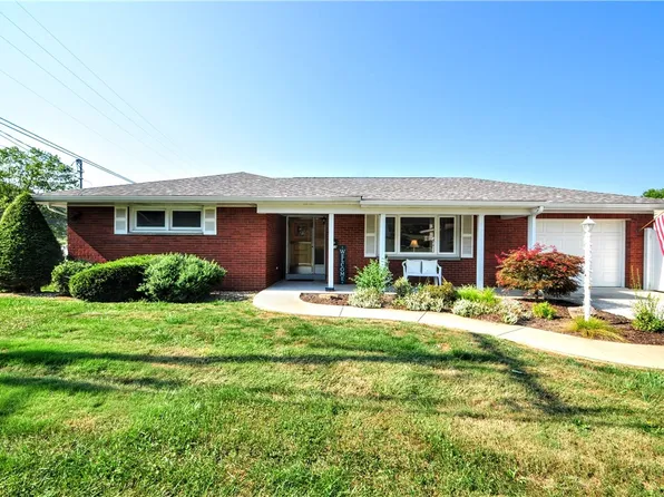213 Ellsworth St, California, PA 15419