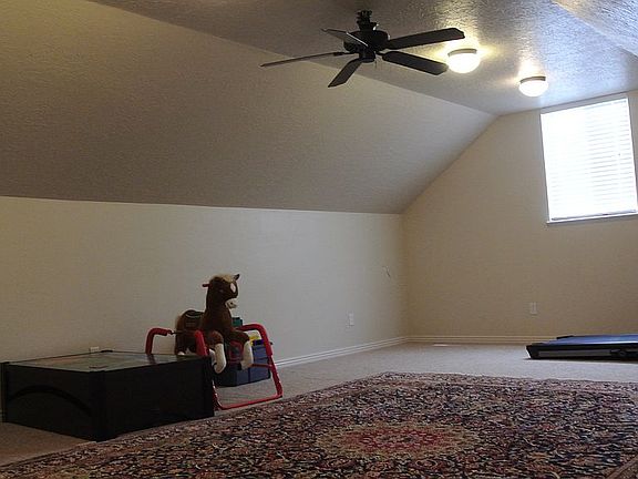 Upstairs Bonus Room