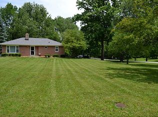 7105 Hawks Hill Rd, Indianapolis, IN 46236