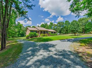 359 Vine Dr, Lexington, NC 27292