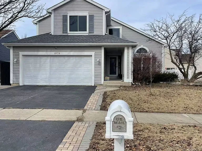 1979 Nutmeg Ln — Photo 1