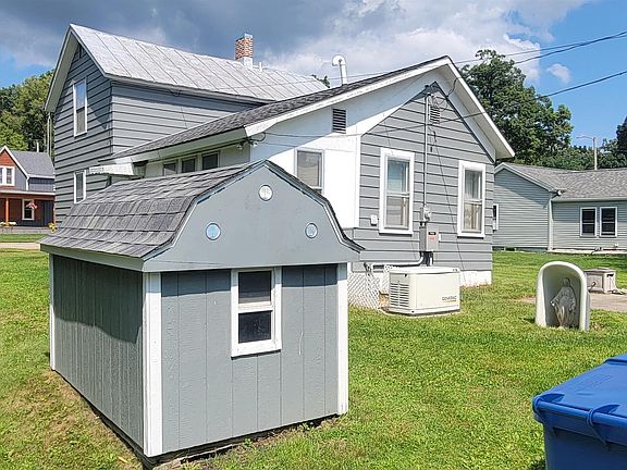 2nd image of 633 5th Ave