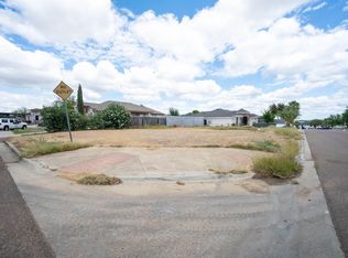 101 Saint Hunna Ct, Laredo, TX 78046