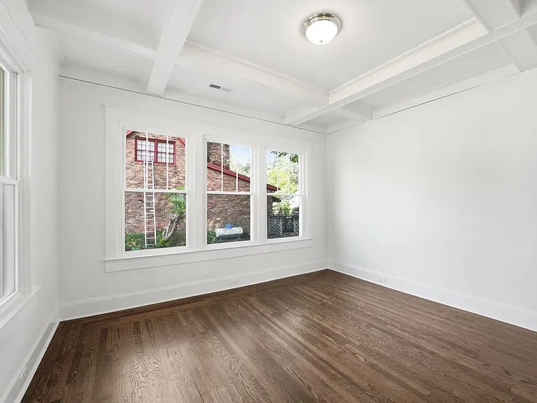 611 W Pearsall St #611 — Photo 7