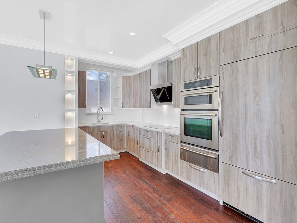 1st image of 1924 22nd Dr APT 1B