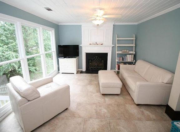 4th image of 110 Boxford Ct