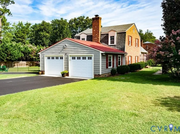 10712 Lunswood Rd, Chester, VA 23831
